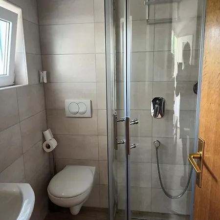דירה In With Terrace, Air Conditioning, Wi-fi