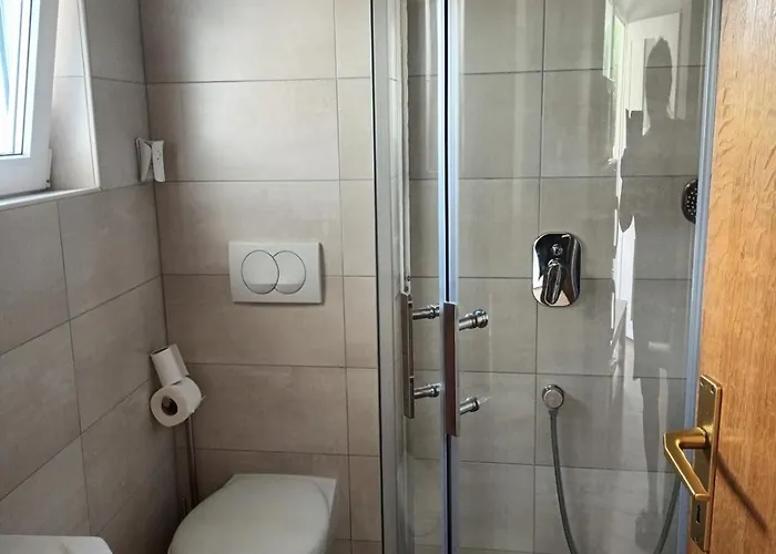 דירה In With Terrace, Air Conditioning, Wi-fi