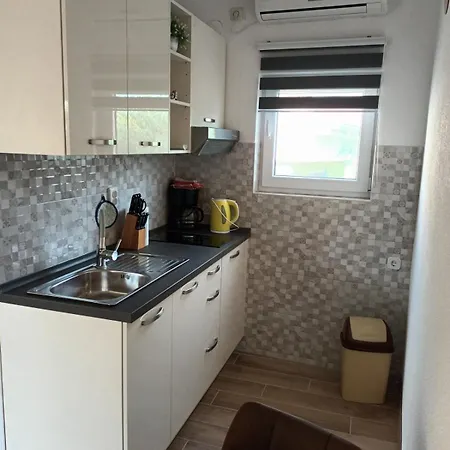In With Terrace, Air Conditioning, Wi-fi Apartment *