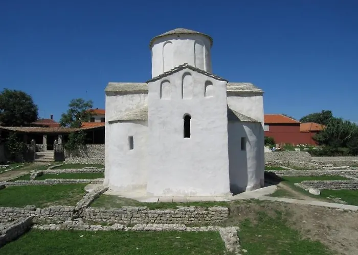 In With Terrace, Air Conditioning, Wi-fi *