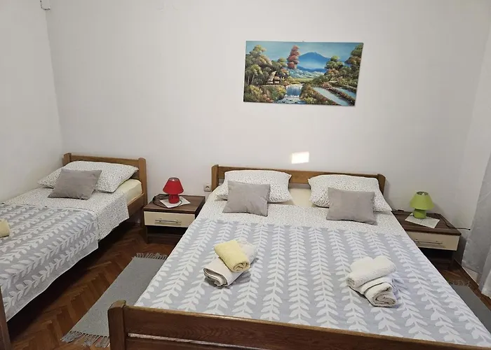 In With Terrace, Air Conditioning, Wi-fi